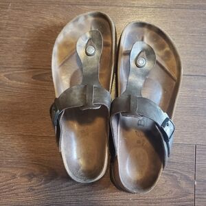 Birkenstock Betula Gizeh In Bronze Medal